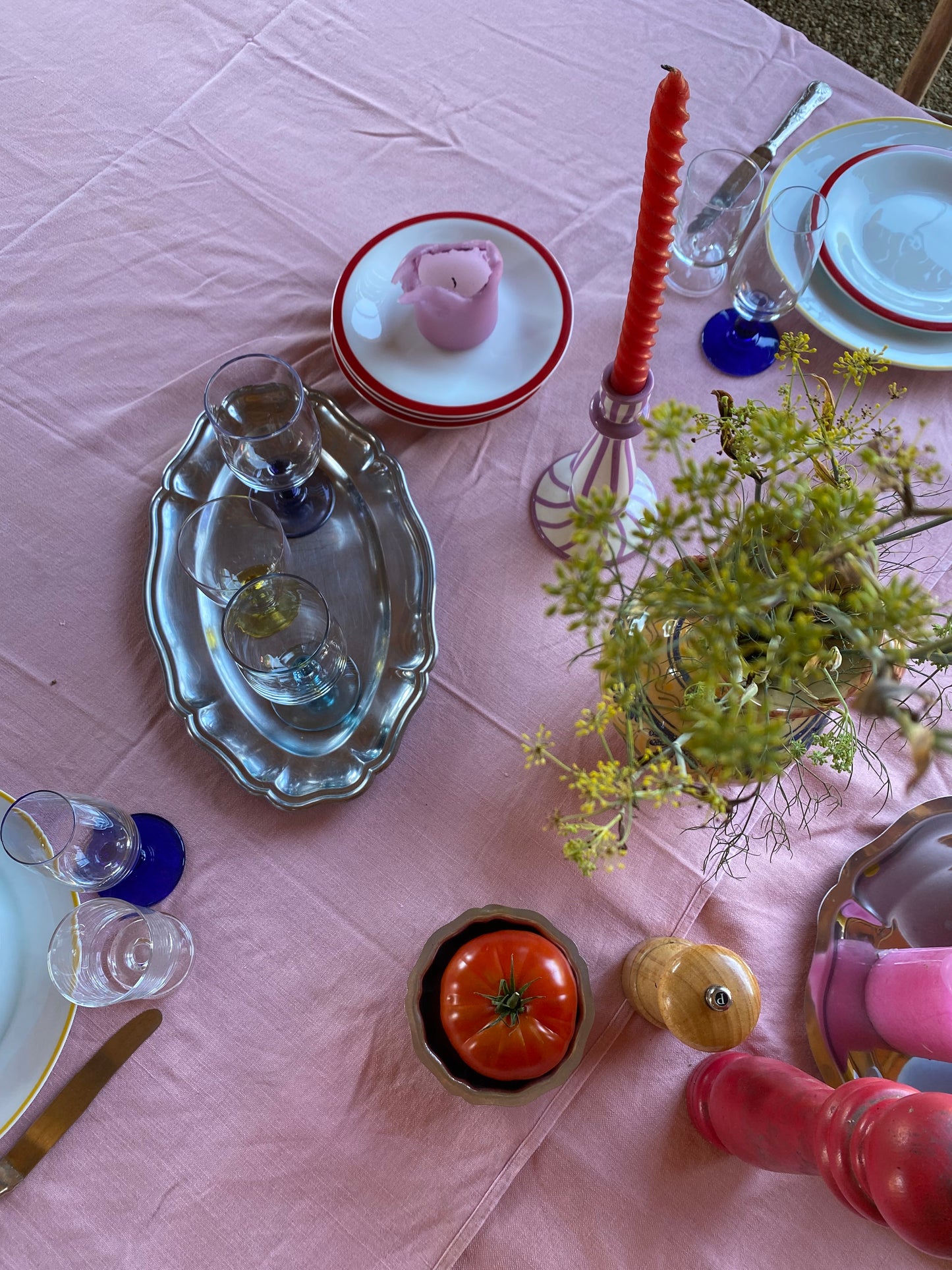 red small plates