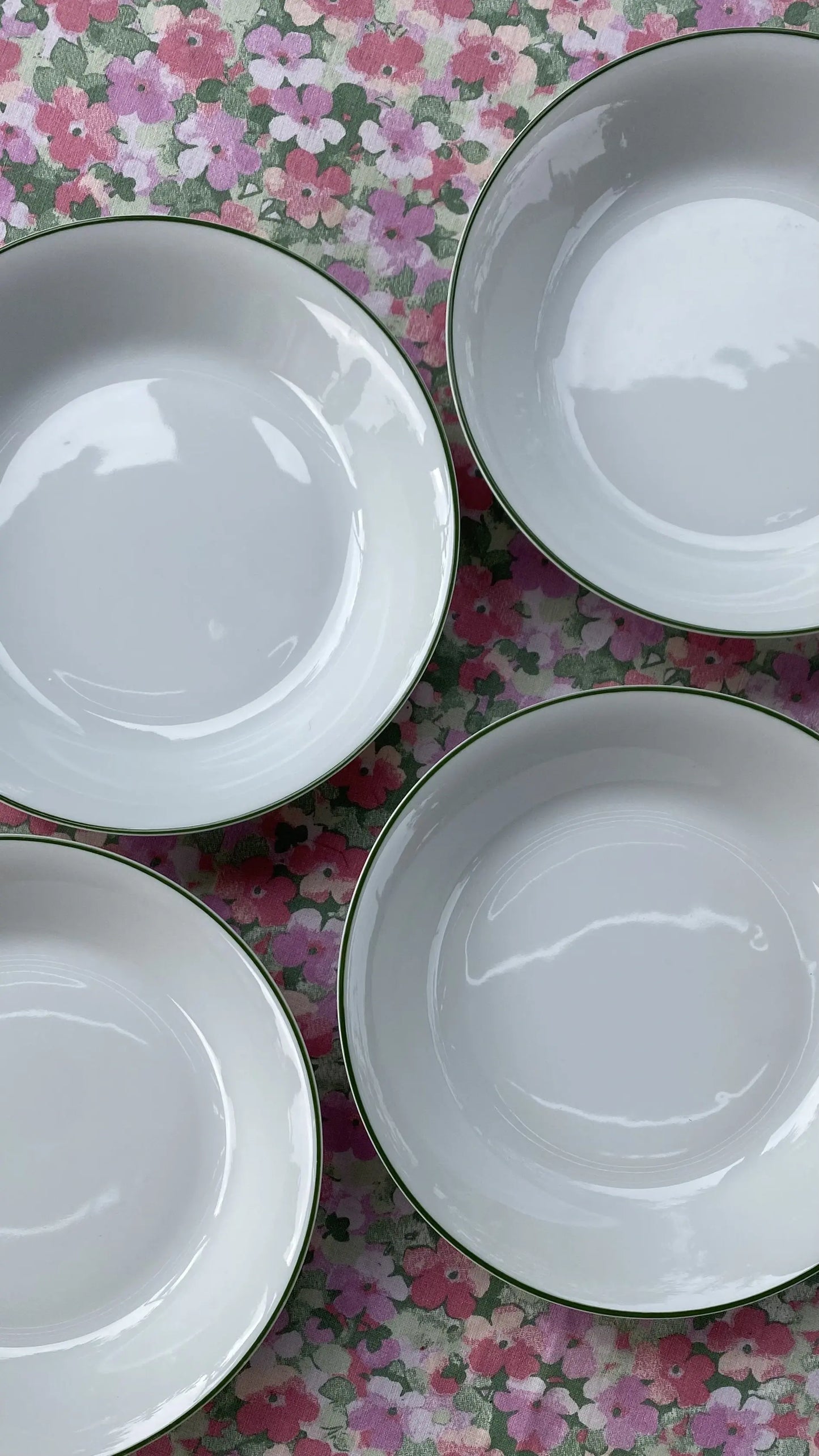 green deep plates